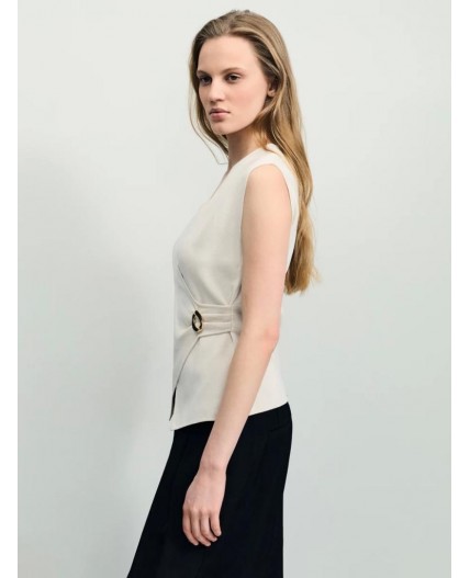 блузка с брошью женская молочный