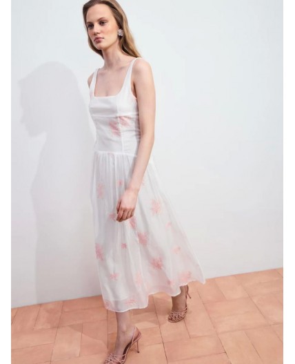 платье женское белый цветы крупные