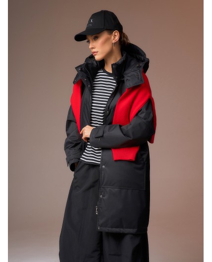 Плащ женский утепленный черный