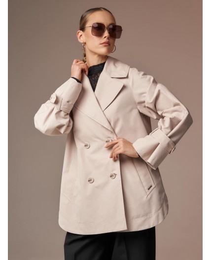 Плащ женский светло-бежевый