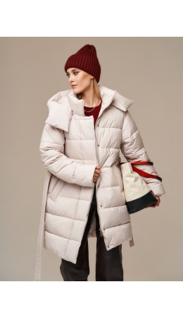 Пуховик женский светло-бежевый