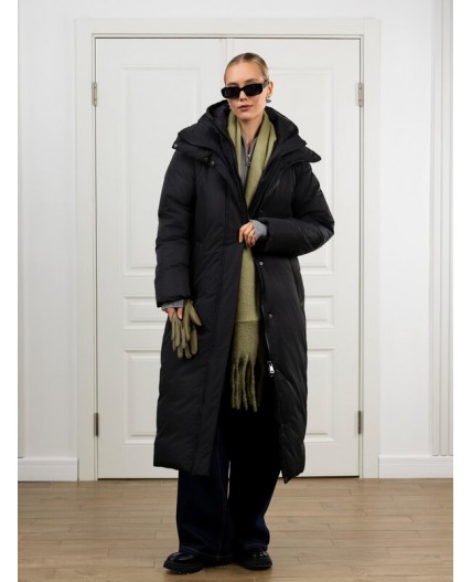 Пуховик женский черный