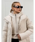 Пуховик женский светло-бежевый