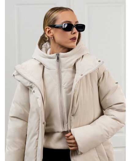 Пуховик женский светло-бежевый