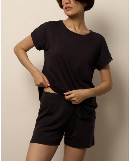 Комплект футболка/шорты:жен. МОДЕЛЬ 2 Оникс