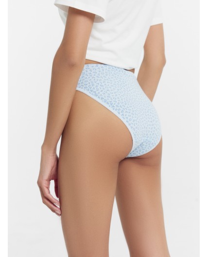 Трусы веточки на голубом