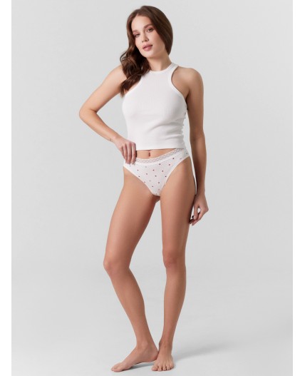 Трусы сердечки на белом