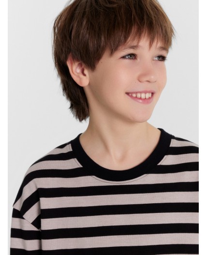 Лонгслив черно -молочная полоска