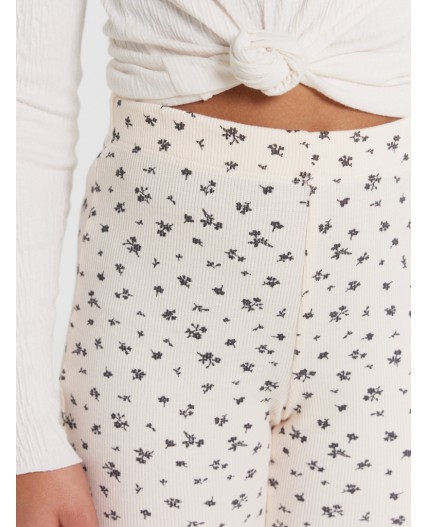 Легинсы цветочки на молочном