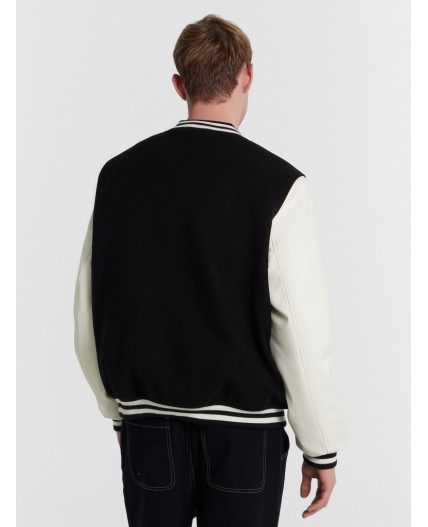 Бомбер черно -бежевый