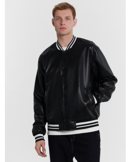 Бомбер черный