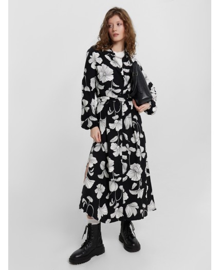 Платье цветы на черном