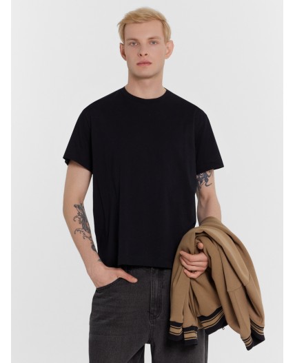 Футболка черный