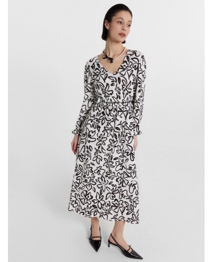 Платье черные цветы на белом