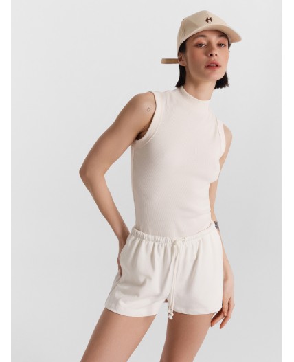 Шорты св.молочный