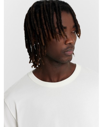 Футболка светло -молочный