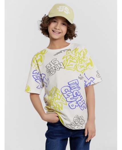 Футболка граффити на молочном
