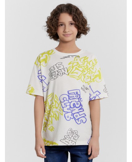 Футболка граффити на молочном