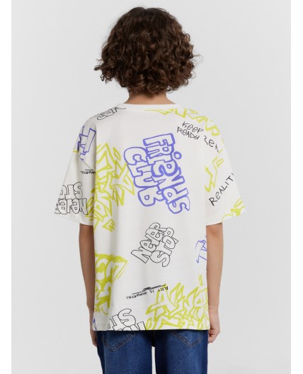 Футболка граффити на молочном