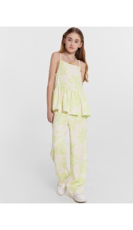 Комплект зеленые пионы на молочном