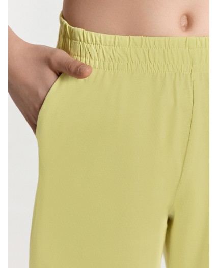 Шорты нежно -салатовый