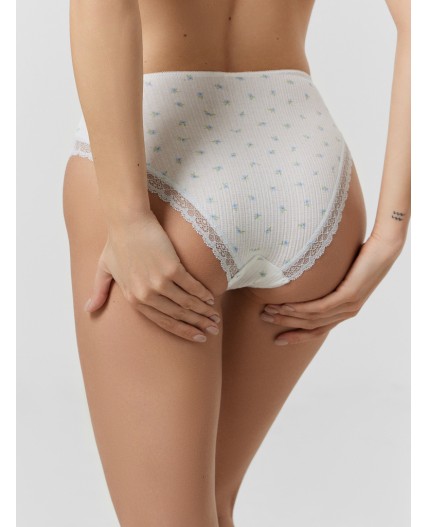 Трусы цветочки на белом