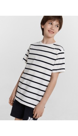 Футболка черно -белая полоска