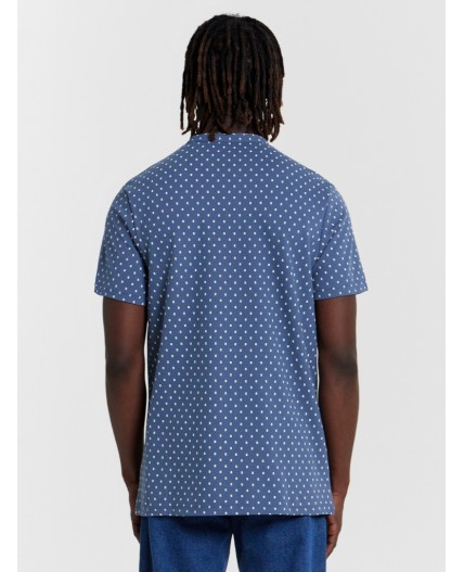 Футболка узор на шторме