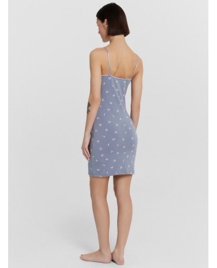 Сорочка вишни на сизом