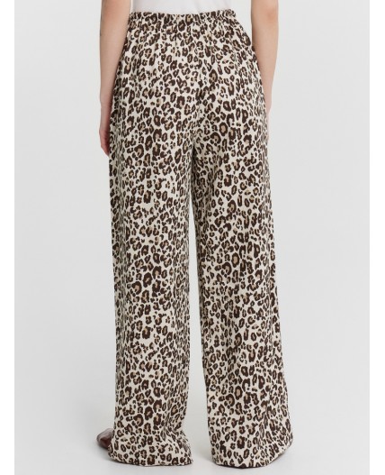 Брюки крупный леопард