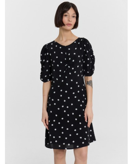 Платье цветы на черном