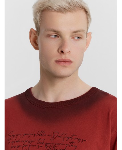 Футболка красная земля +печать