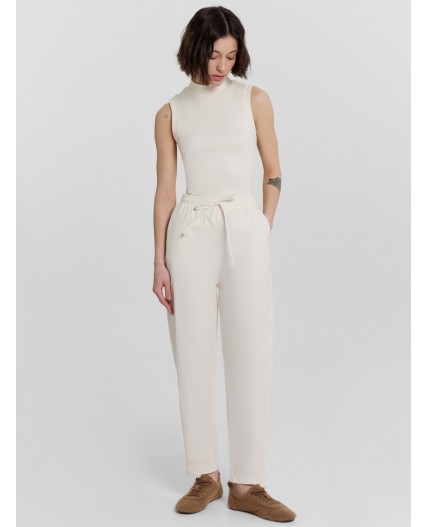 Брюки молочный