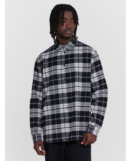 Рубашка черно -белая клетка