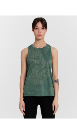 Топ абстракция на зеленом