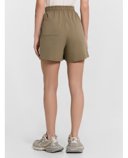 Шорты чайный лист