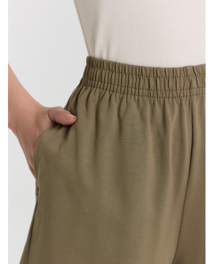 Шорты чайный лист