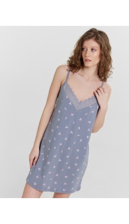 Сорочка вишни на сизом