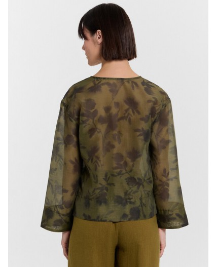 Блузка акварельные цветы на пихте