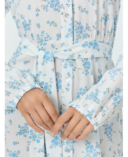 Платье цветы на белом