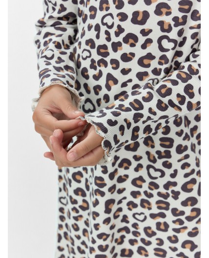 Сорочка леопардовые сердечки на молоке