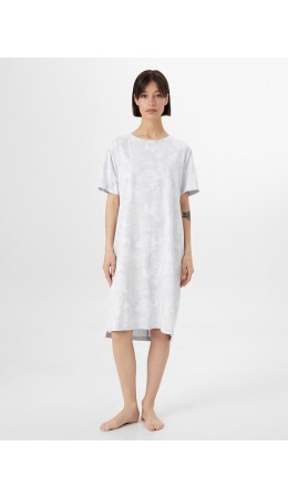 Сорочка бабочки на тумане