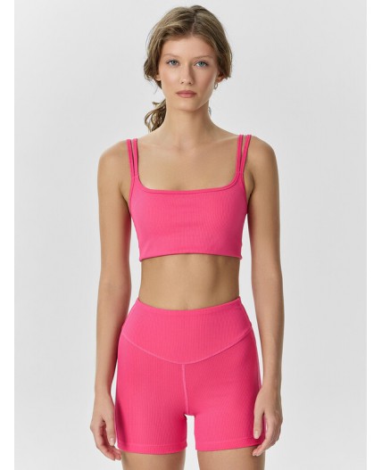 Топ маджента