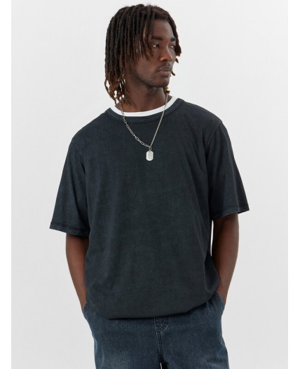 Футболка ACID WASH на черном