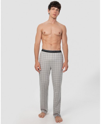 Брюки черная клетка на сером