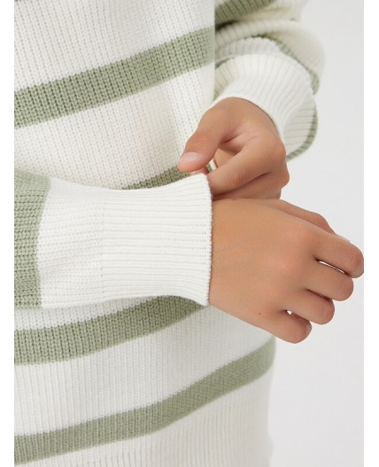 Джемпер зеленые полоски на молочном