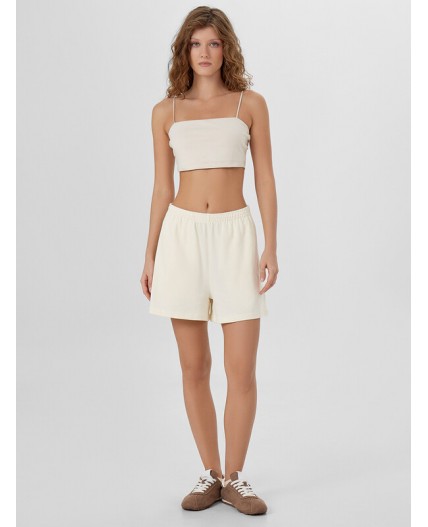 Шорты молочный