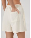 Шорты молочный