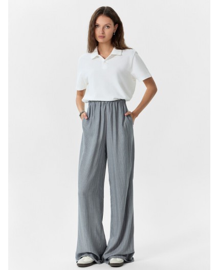 Брюки полоска на сером