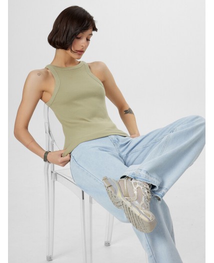 Топ пыльный хаки